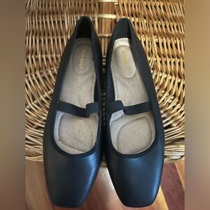 Square toe ballet flats